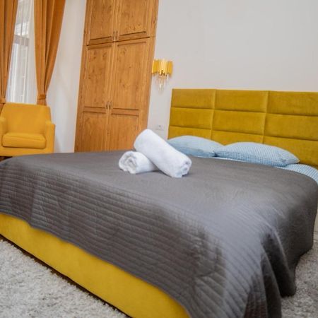 Apartament Luxor Lägenhet Turda Exteriör bild