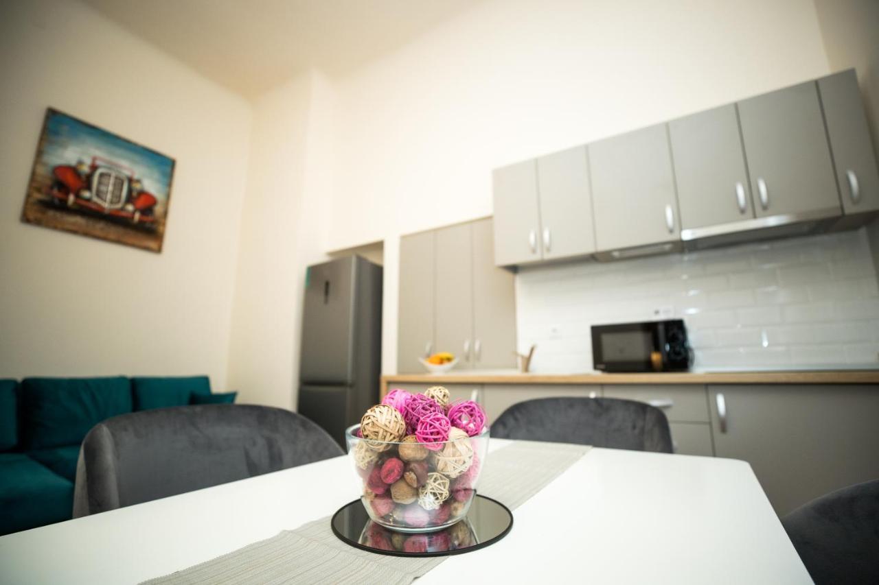 Apartament Luxor Lägenhet Turda Exteriör bild
