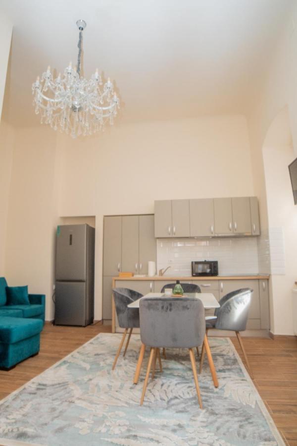 Apartament Luxor Lägenhet Turda Exteriör bild
