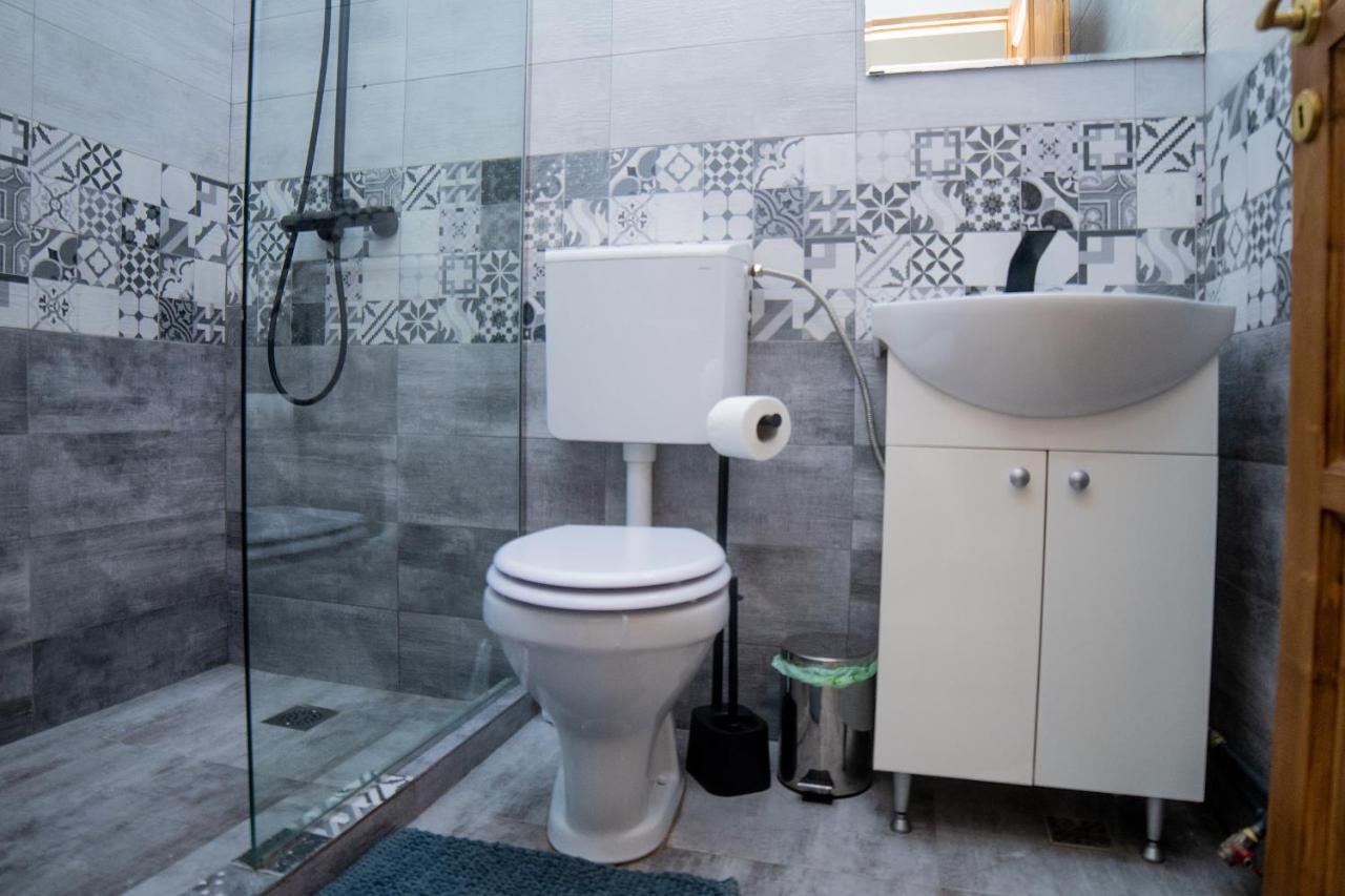 Apartament Luxor Lägenhet Turda Exteriör bild